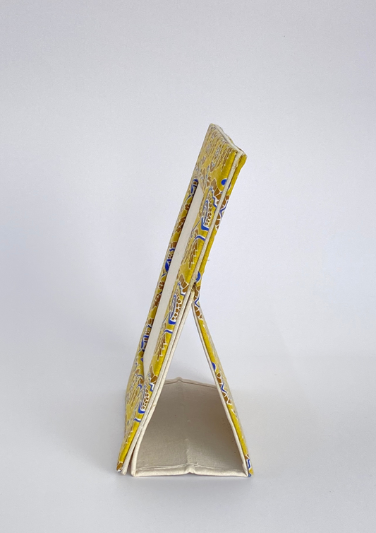 The Aura Photo Frame